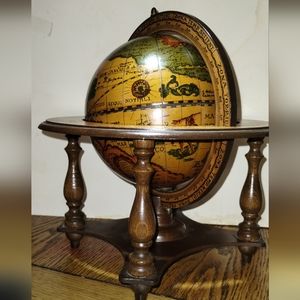 Vintage 1960's Desktop World/Zodiac Globe